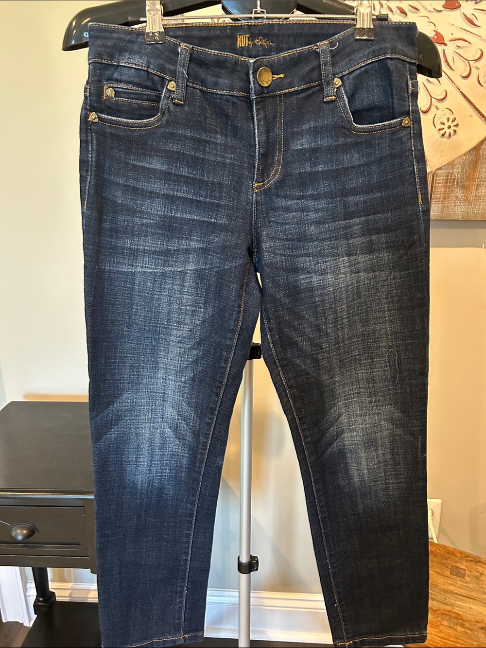 Kut from the Kloth Women’s Dark Blue Straight Leg Jeans Size 4
